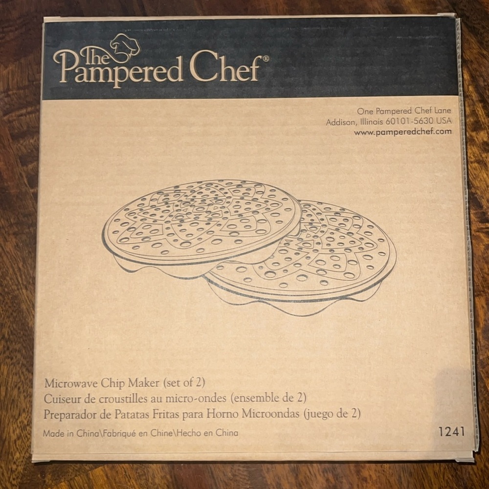 Pampered Chef Microwave Chip Maker Set of 2 Gray 1241 Silicone Trays
